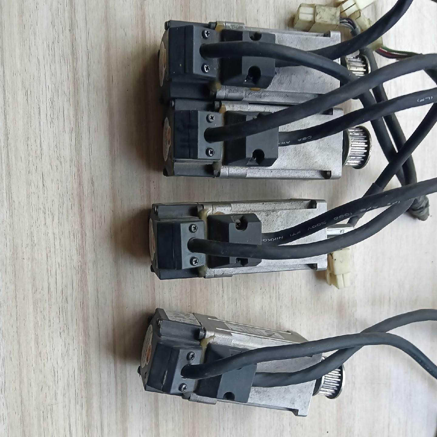 电机MSMD012G1C 100W