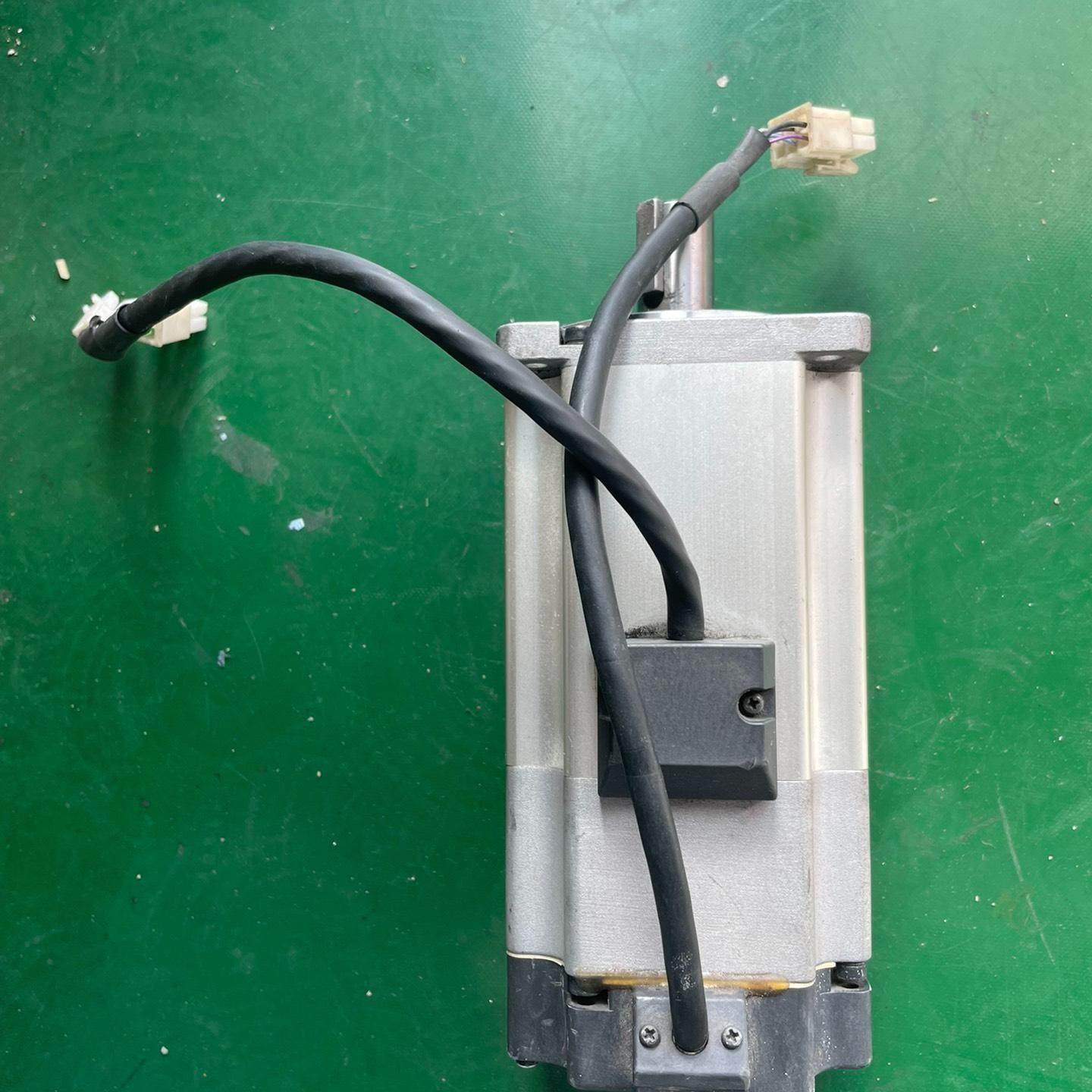 伺服电机  MHMJ082G1V