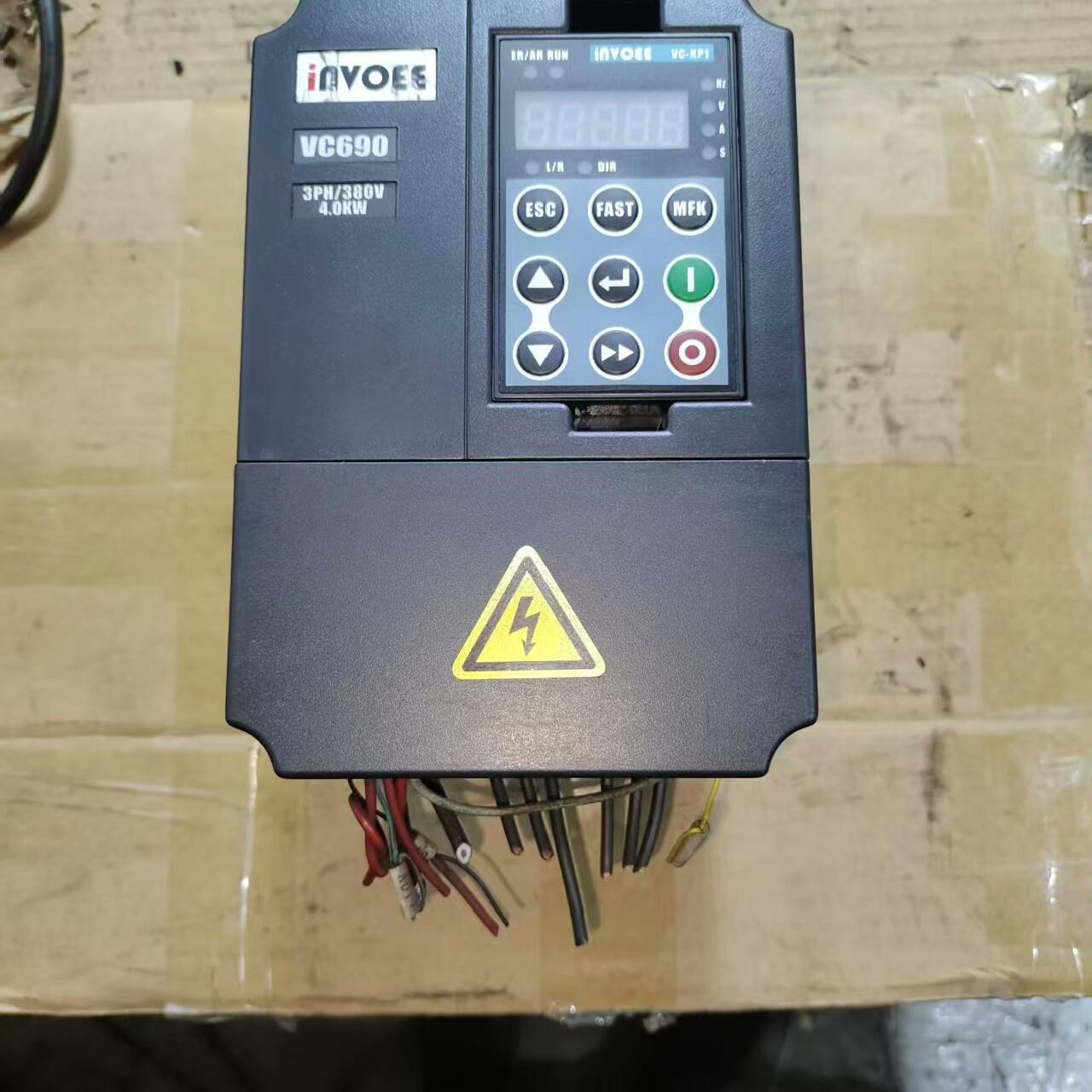 英沃变频器VC690-4T0040G 正常拆机 成色不错 图