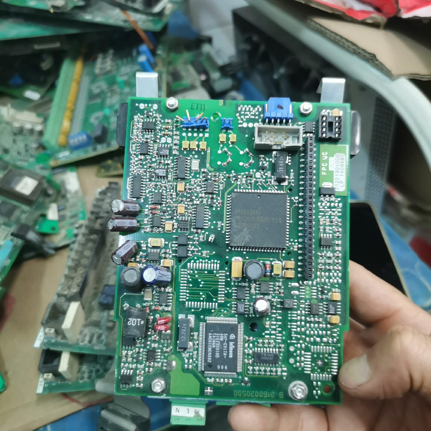 科隆电磁流量计IFC090表头主板 6LP43132563