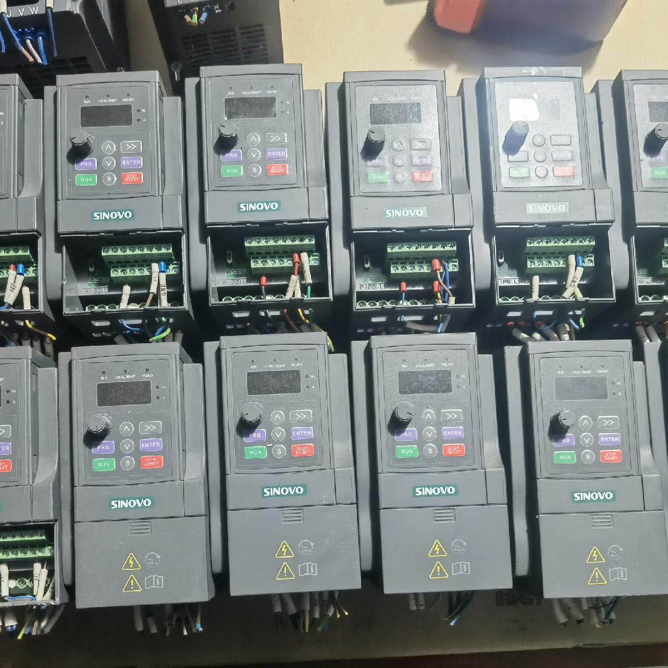 SINOVO 西林变频器SD80-2S-0.4G 实物拍摄功