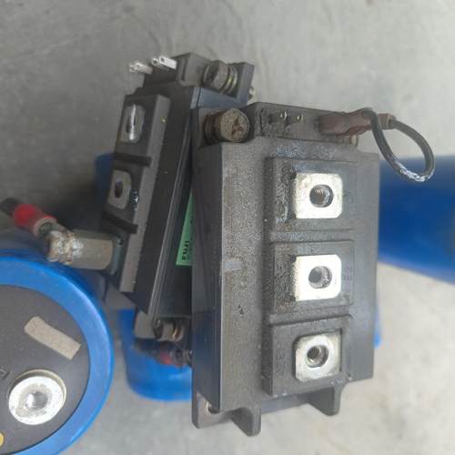 450V 4700UF  4个 2MBI150NT-120A