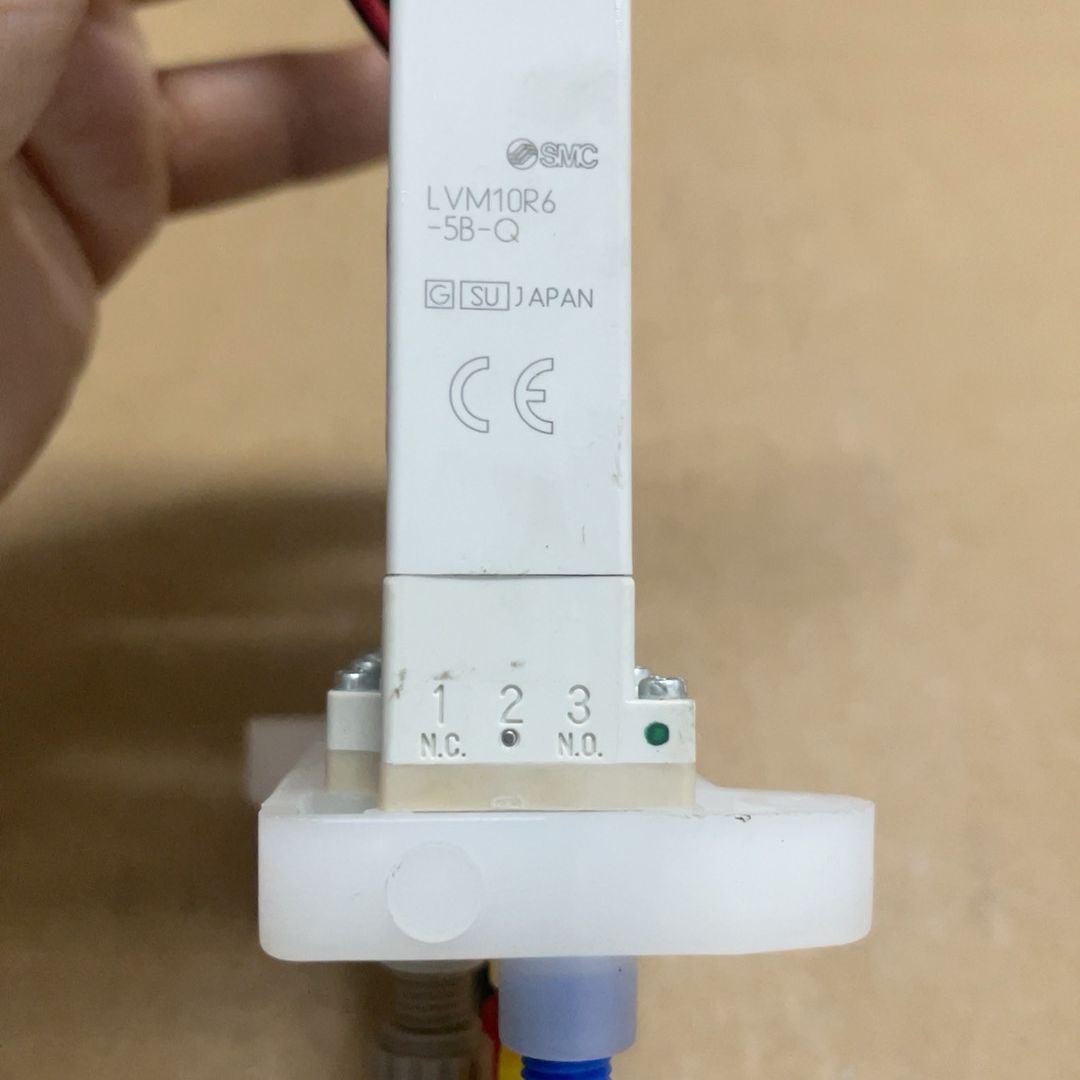 电磁阀 LVM10R6-5B-Q  实物拍摄 标注为单
