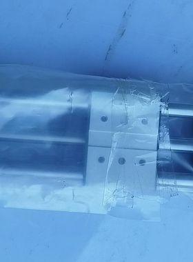 日本  KOGRNEl  气缸 MRGH10X100  一支