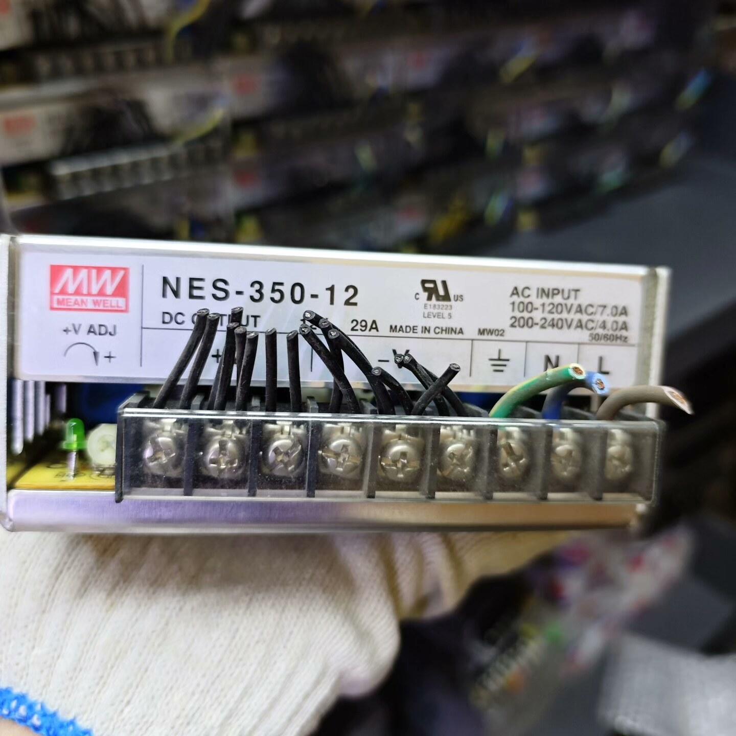 台湾明纬开关电源NES-350-12 输出DC15V29A