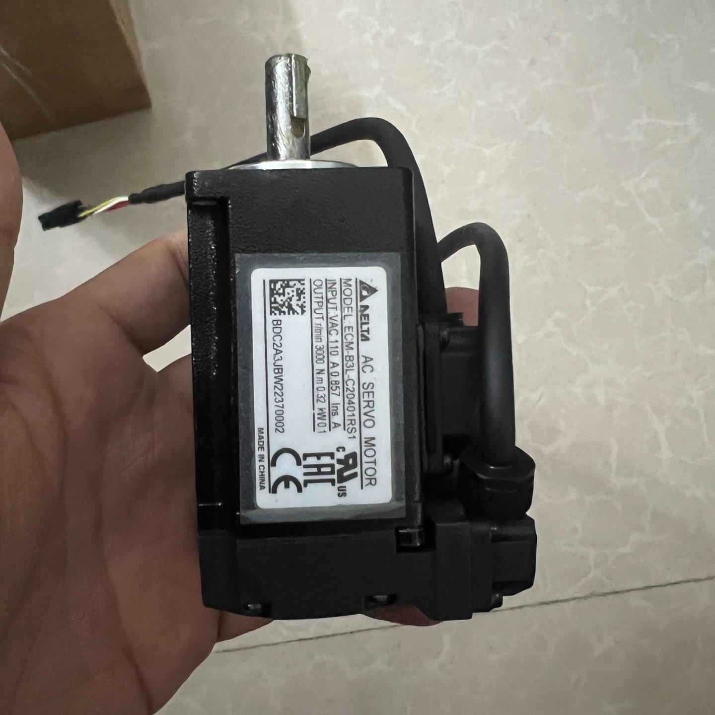 台达伺服电机ECM-B3L-C20401RS1 新机无