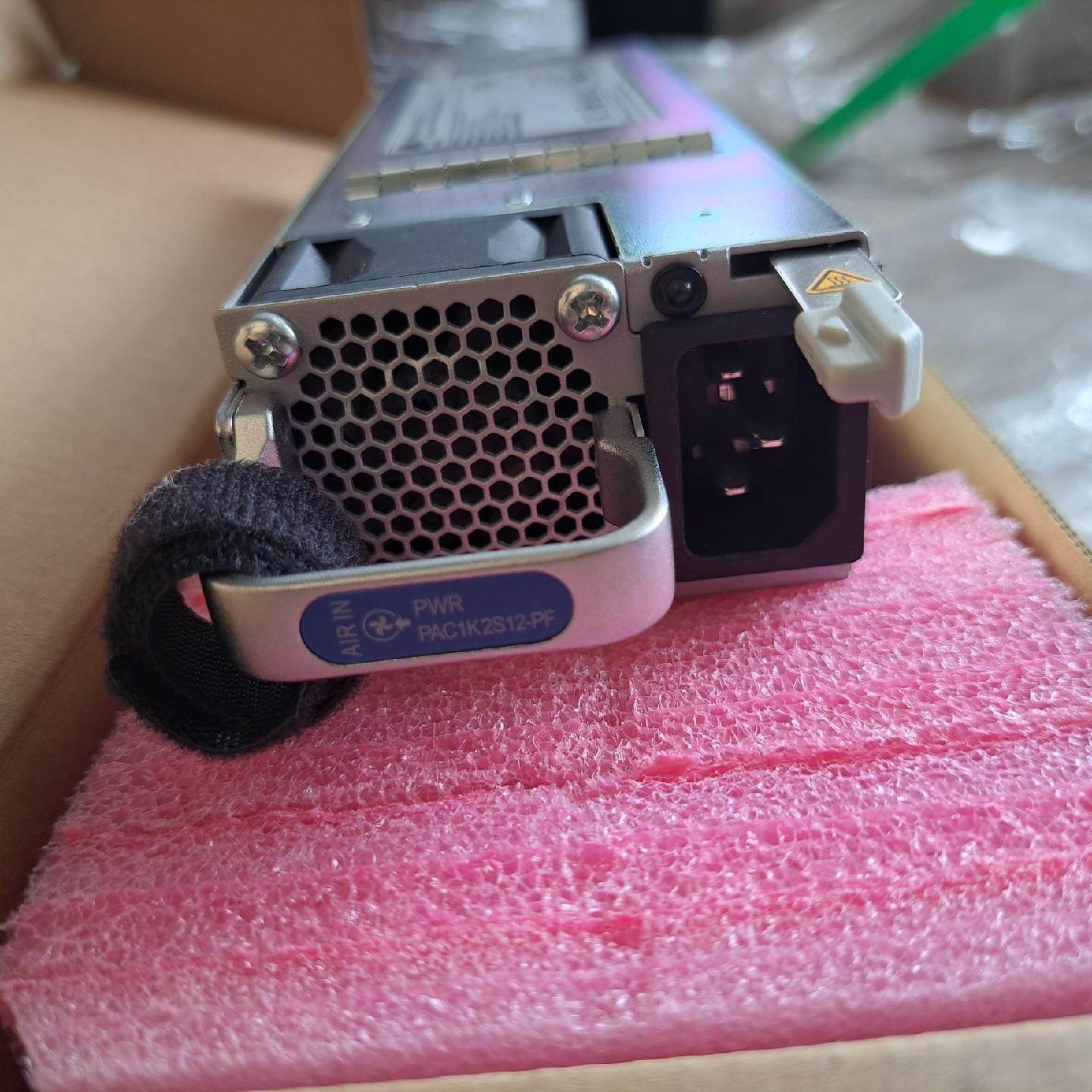 PAC1K2S12-PF交换机电源模块