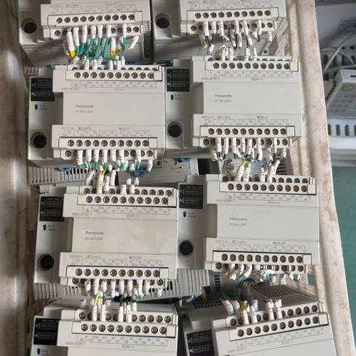 PLC 可编程控制器、现货多多 有100多台 FPX