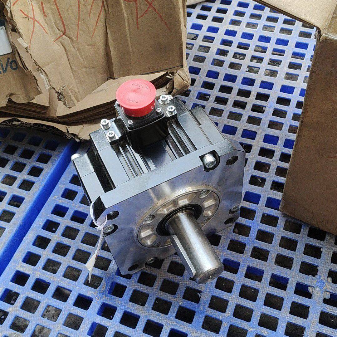 伺服电机2KW HG-SR202J  2台