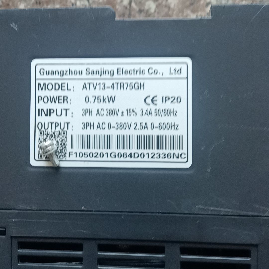 三晶 变频器 ATV13-4TR75GH 0.75Kw 38