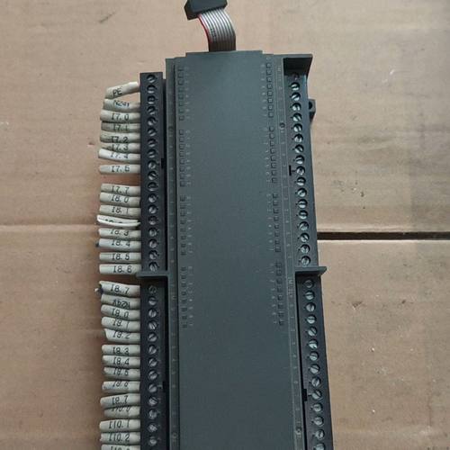 PLC、6ES7  223-1BM22-0XA8 外壳