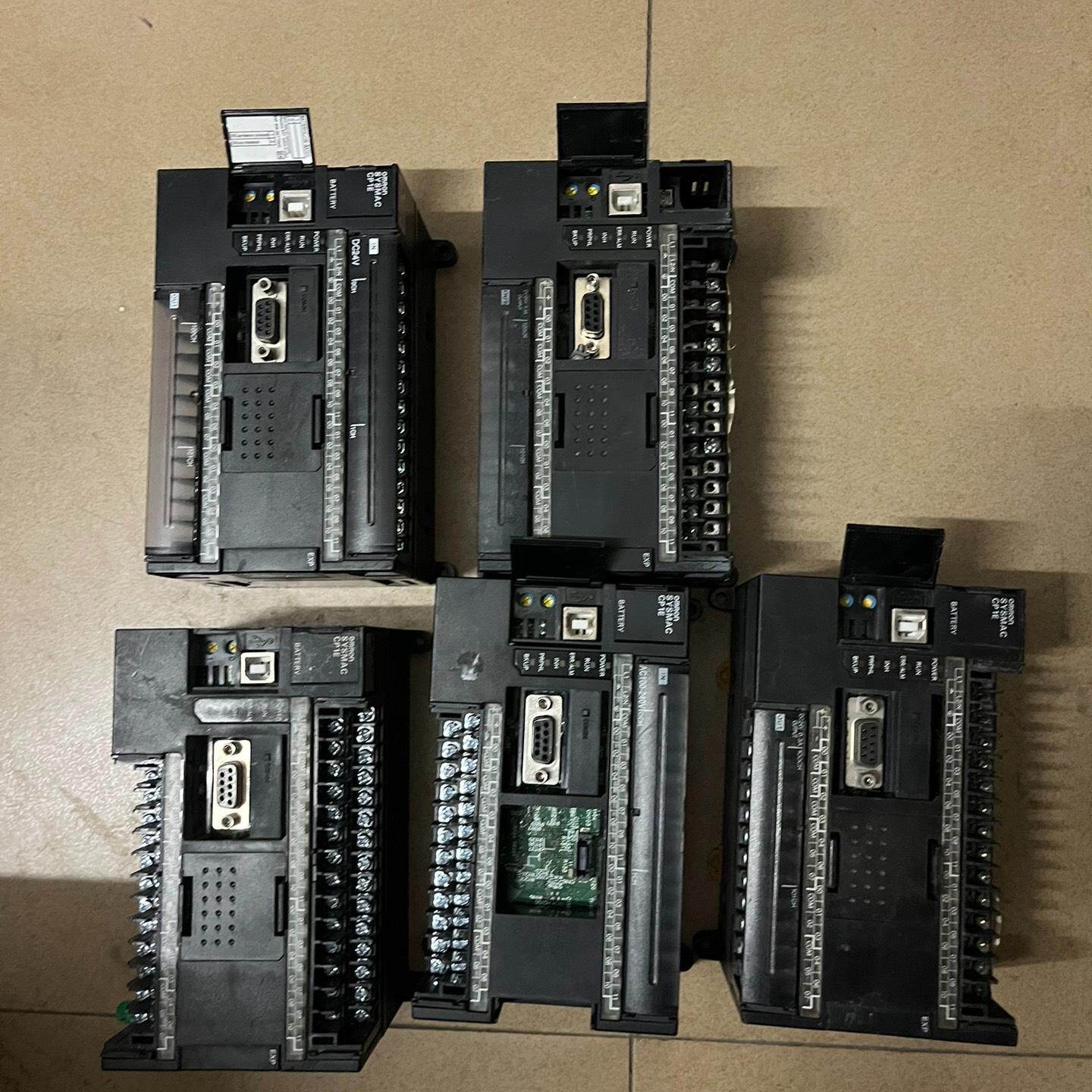 plc cp1e-n40dt-a 拆机功能完好 成色如