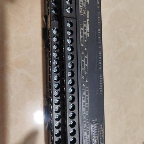 CC-Link远程I/O模块AJ65SBTB1-32D