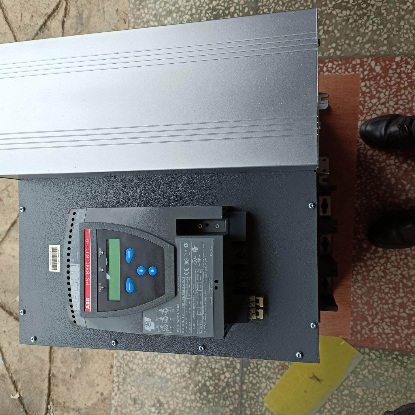 软启动器PSTB840-690-70 功能完好 几乎全