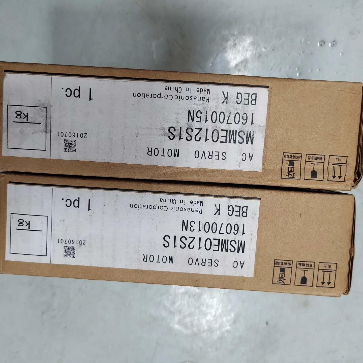 MSME012S1S 伺服电机100w 工程余料 正