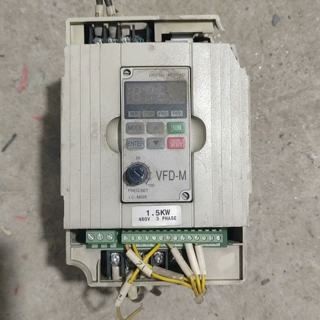拆机台达变频器 VFD015M43B 1.5KW