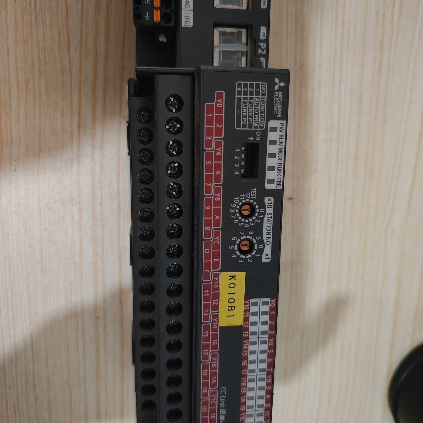 Mitsubishi日本接线模组NZ2GF2B1-32T