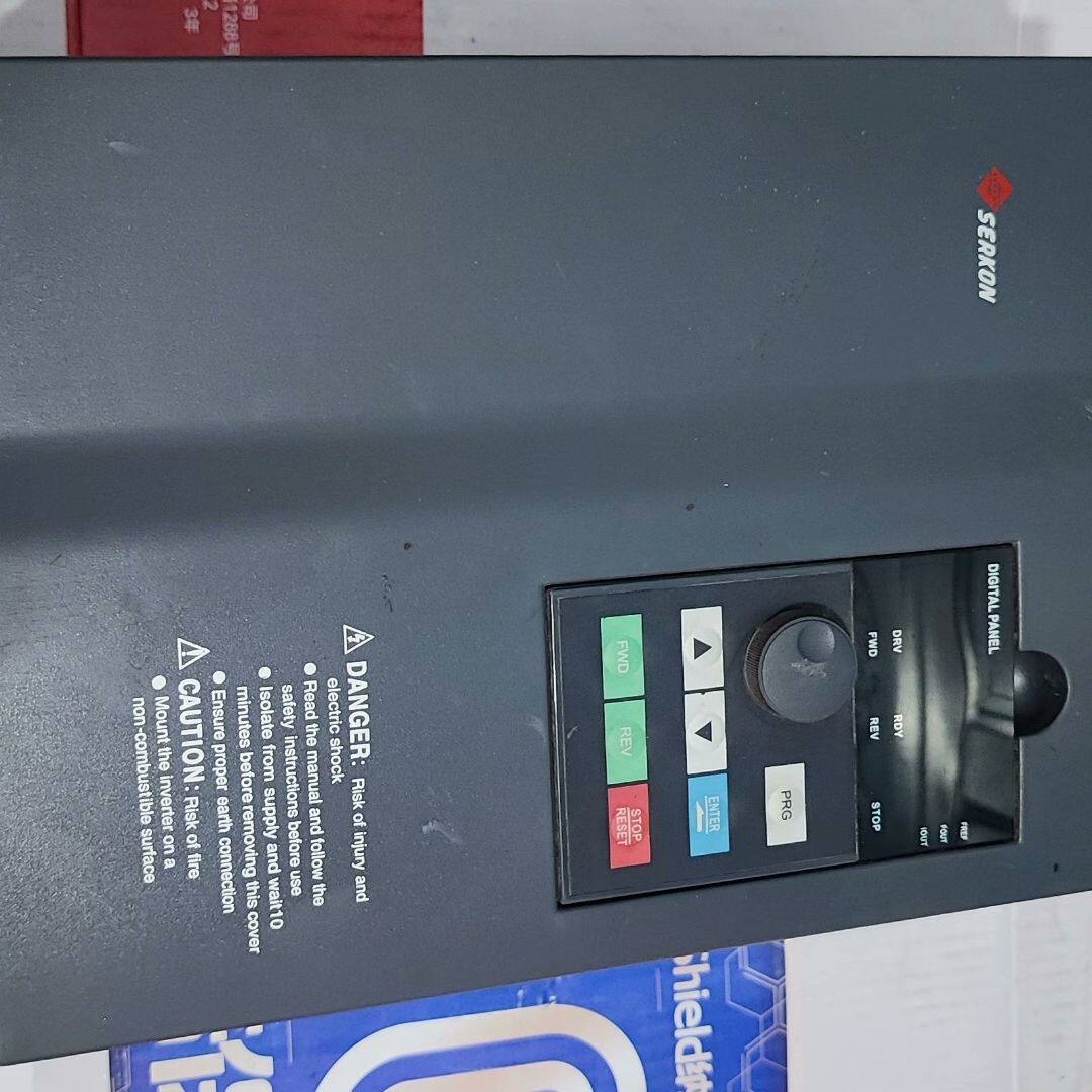 众辰变频器 AC400V 3PHASE 11KW  外观成色