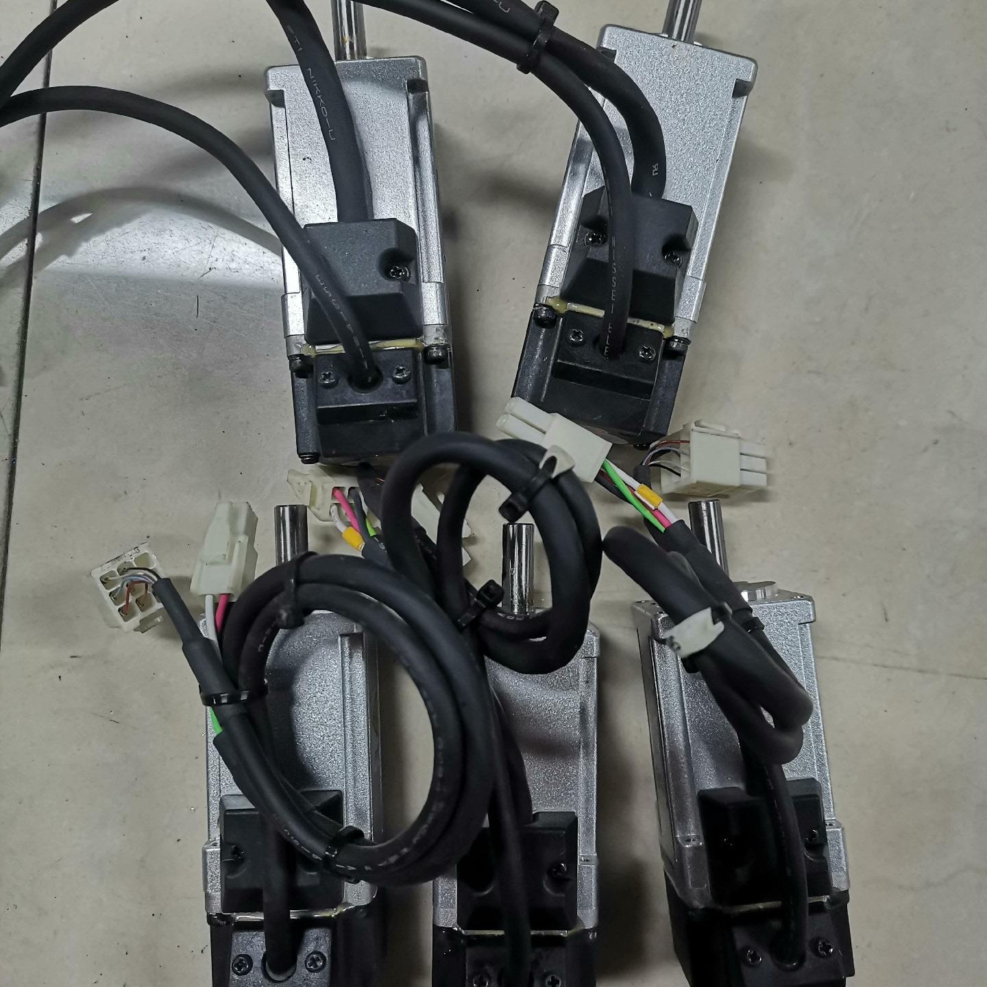 电机 MSMF012L1S2 100w 伺服电机 成