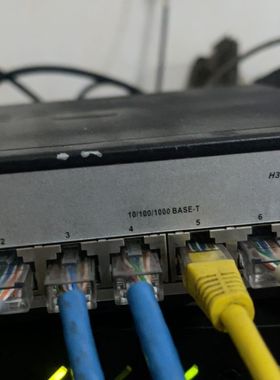 S1208V-PWR全千兆PoE交换机 网口全好 机盖面