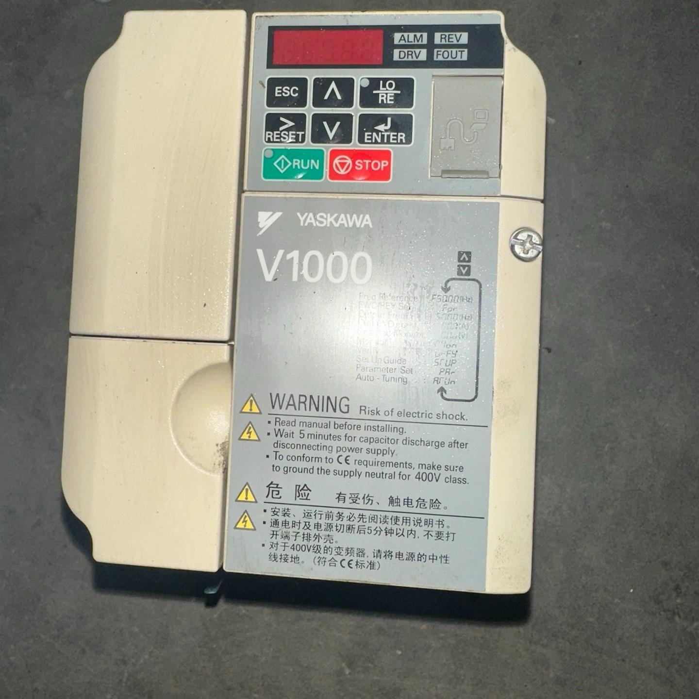安川V1000变频器 功率2.2/1.5千瓦 CIMR-VB