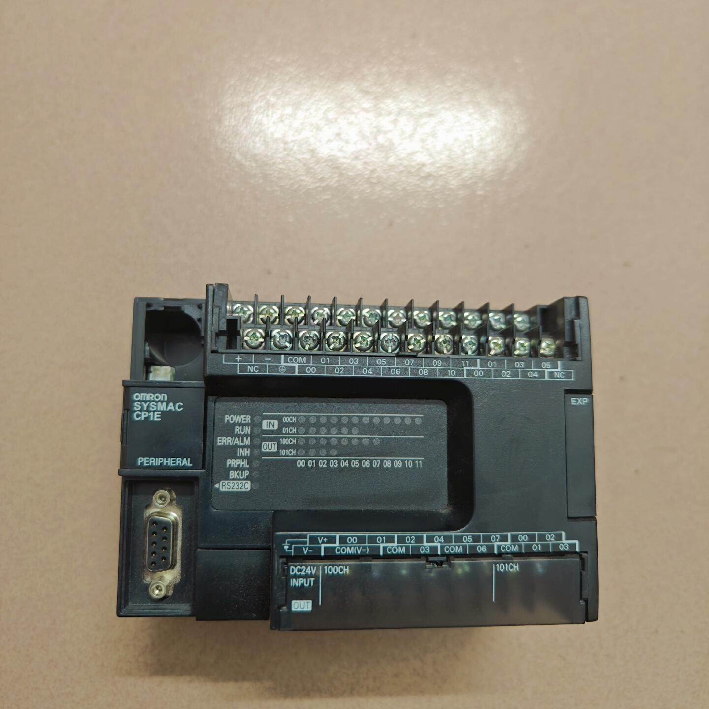 拆机PLC  CP1E-N30SDT-D 成色看图 功