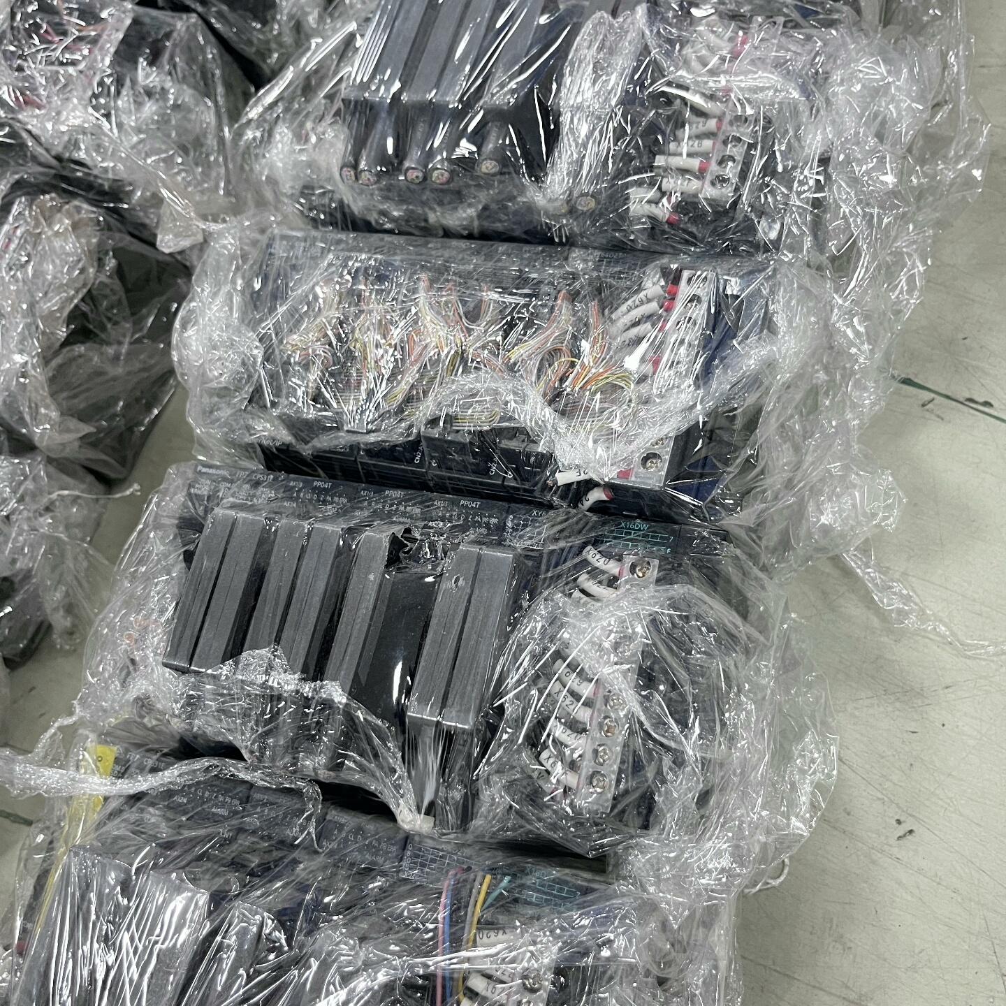 PLC AFP7CPS31E AFP7PP04T AFP