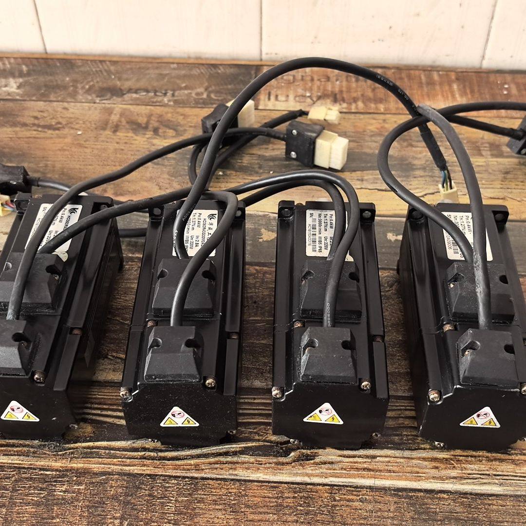 华成机械手拆机伺服电机HC060R40G30M0AD 400