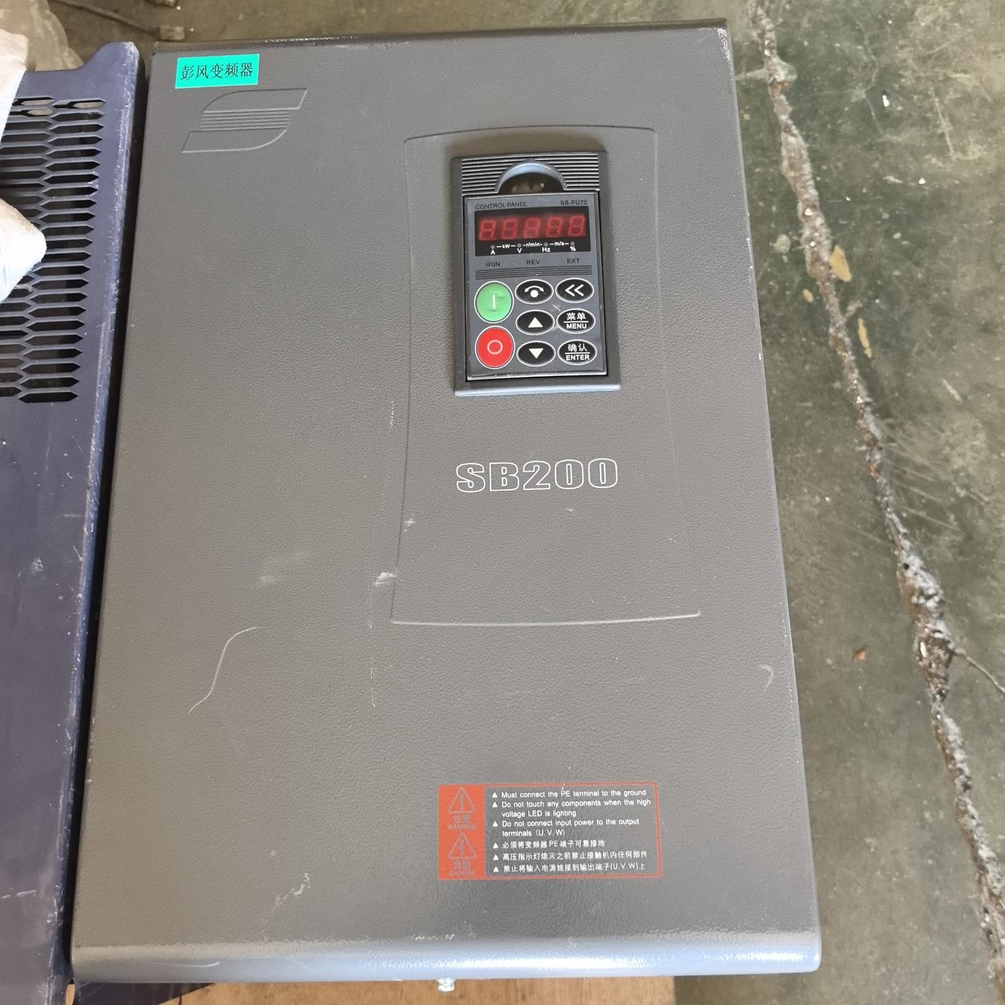 SB200-30T4 森兰变频器 30KW 380V 实物图
