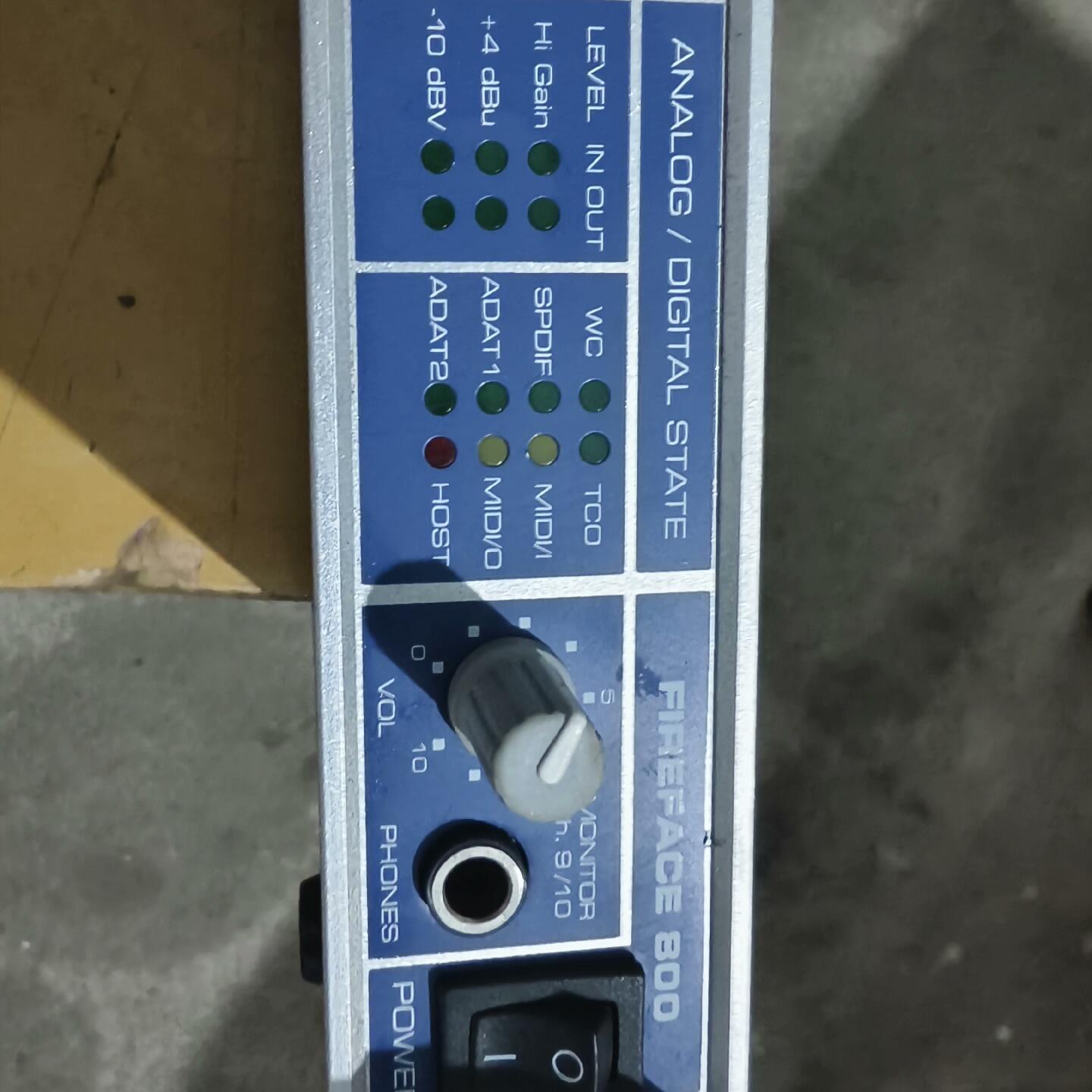 FIREFACE 800 拆机 实拍如图 具体自己看 运