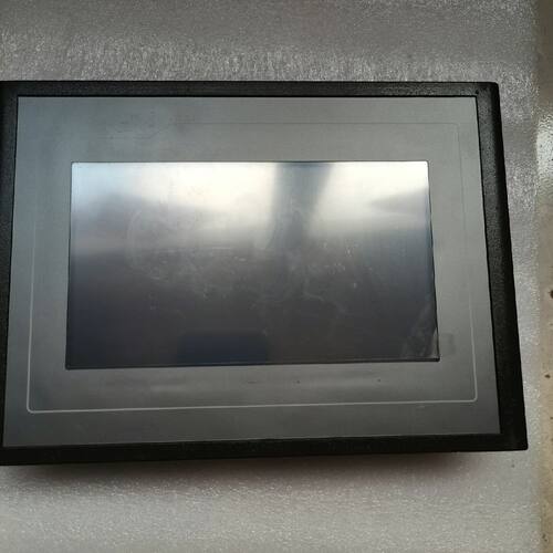 昆仑 触摸屏型号：TPC7062TX (KX)