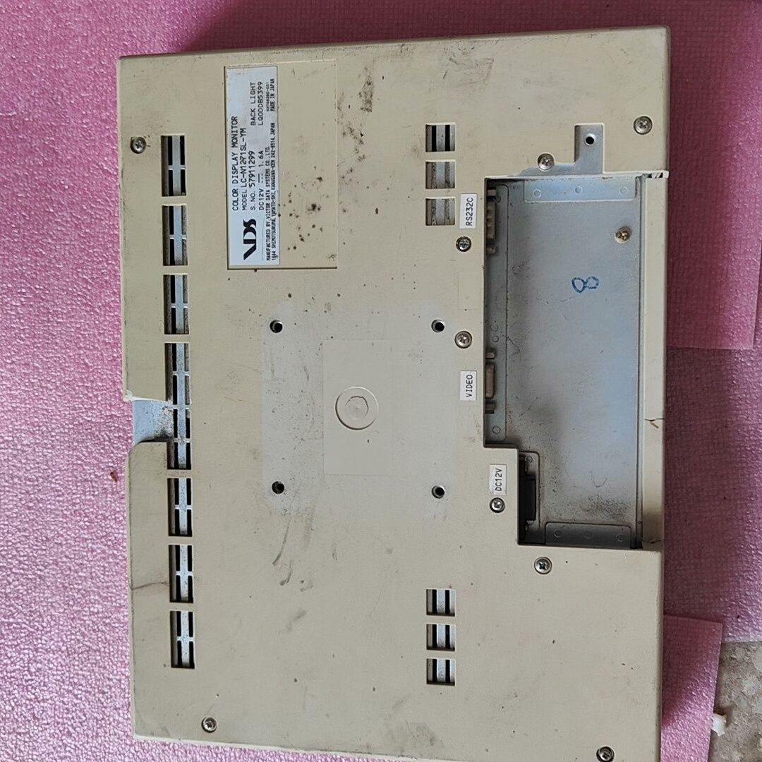 YV100XG触摸显示器LC-N1271SL-YM