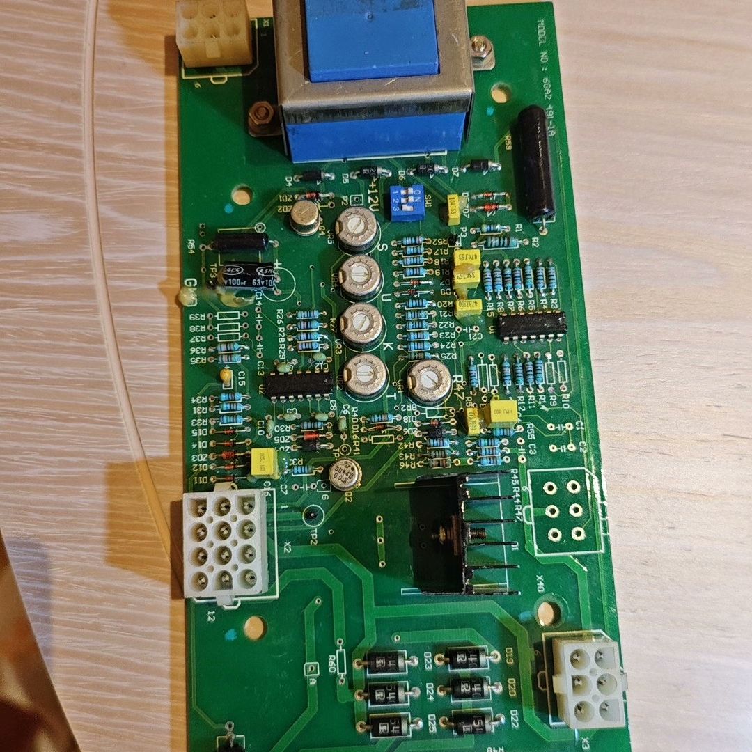 韩国现代调压板6GA2 491-1A发电机IFC6调压