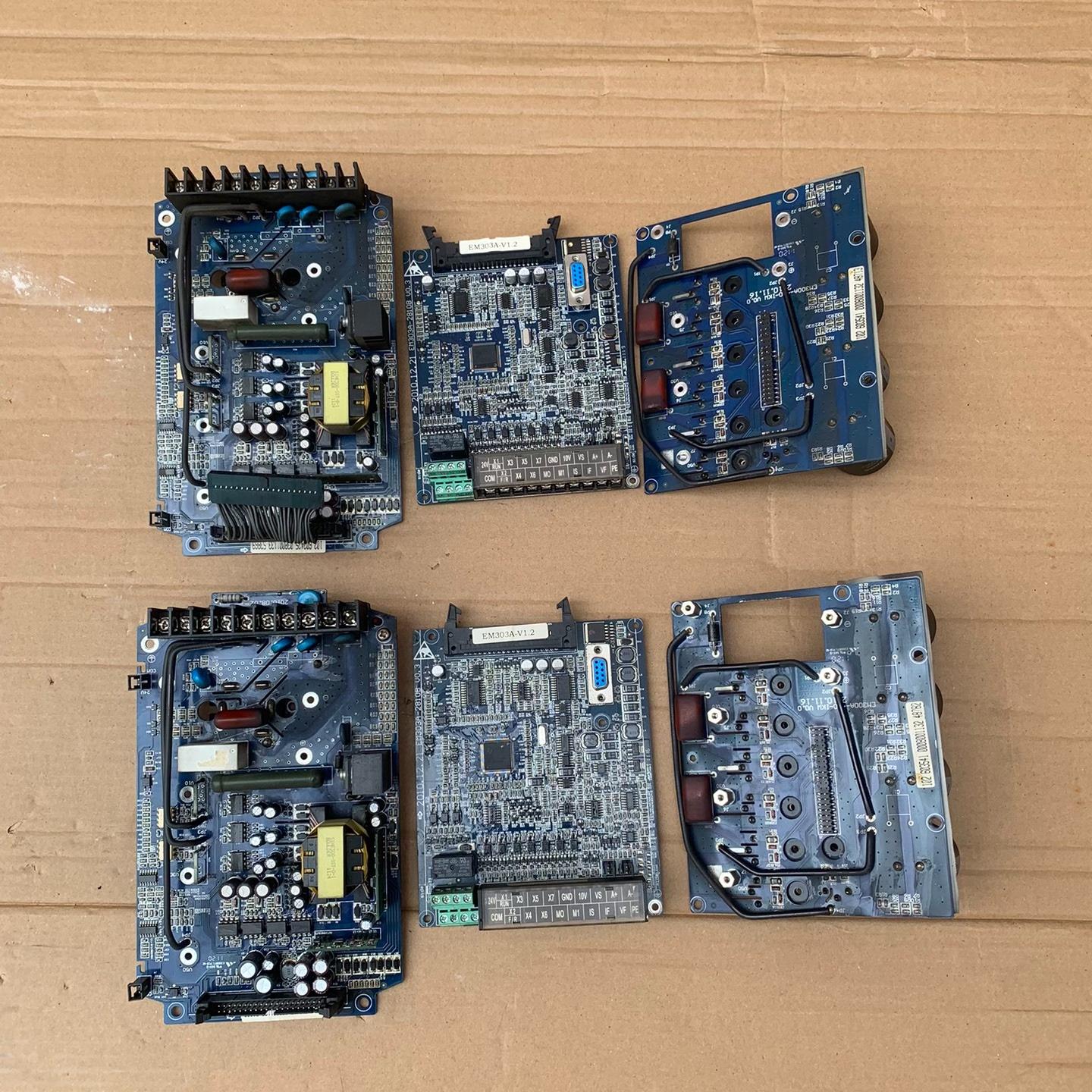 正弦变频器板剩一套EM320A-2R2-3AB