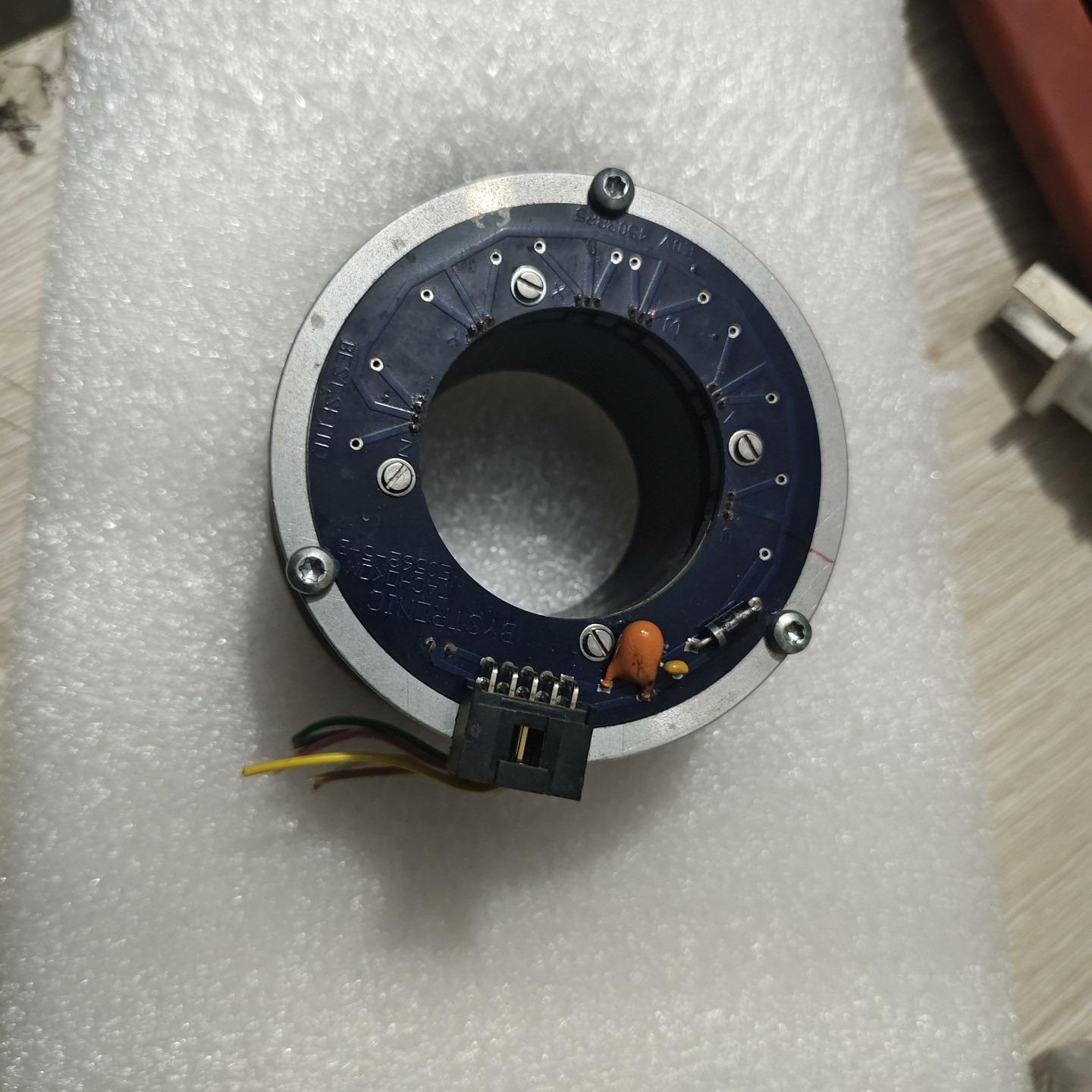 Baumer编码器 HWT802拆机如图