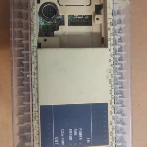 维控PLC 拆机的 成色如图 型号LX2N-40MR-A 好