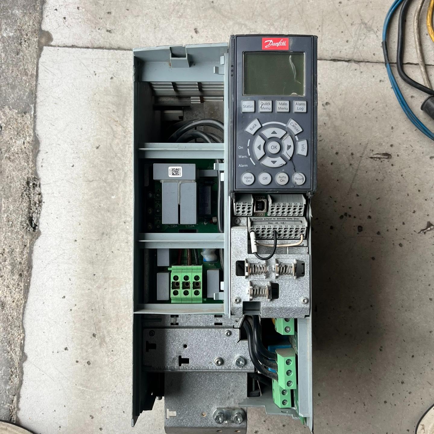 丹佛斯FC312变频器11KW FC-312P11KT5E2