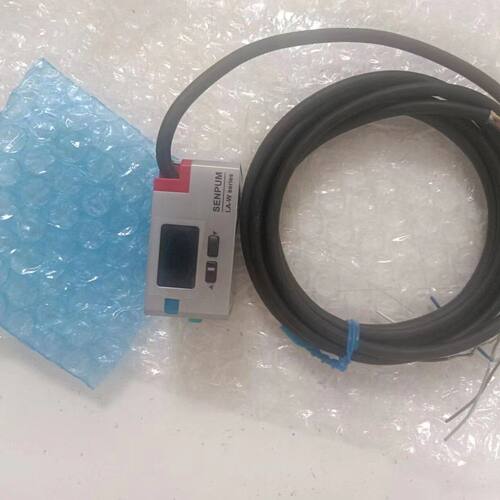 SENPUM LA-W500/N2光电传感器 未使用 原