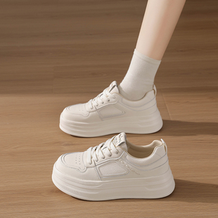 真皮休闲板鞋女2026春季新款百搭小个子增高鞋厚底松糕软底小白鞋