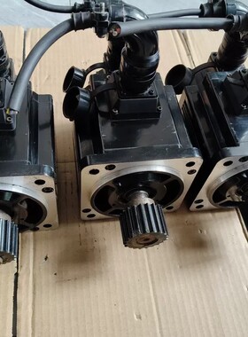 议价东凌1.5千瓦伺服电机130DNMA2-01D5AM。拆