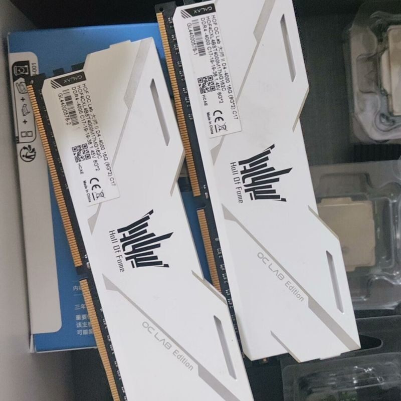议价影驰名人堂Extreme DDR4 4000MHz 16GB