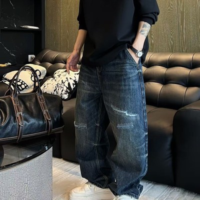 洗水擦色破洞直筒牛仔裤
