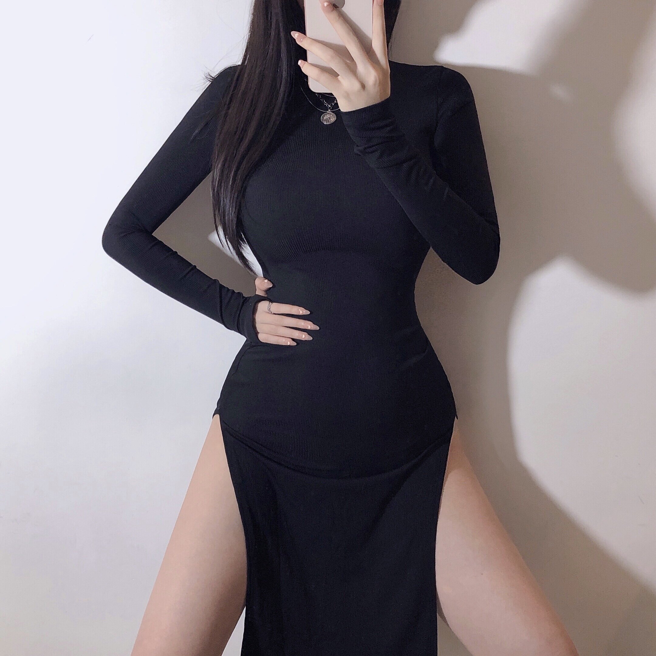 欧美性感包臀黑色连衣裙女秋装新款高领显瘦中长款紧身开叉连衣裙