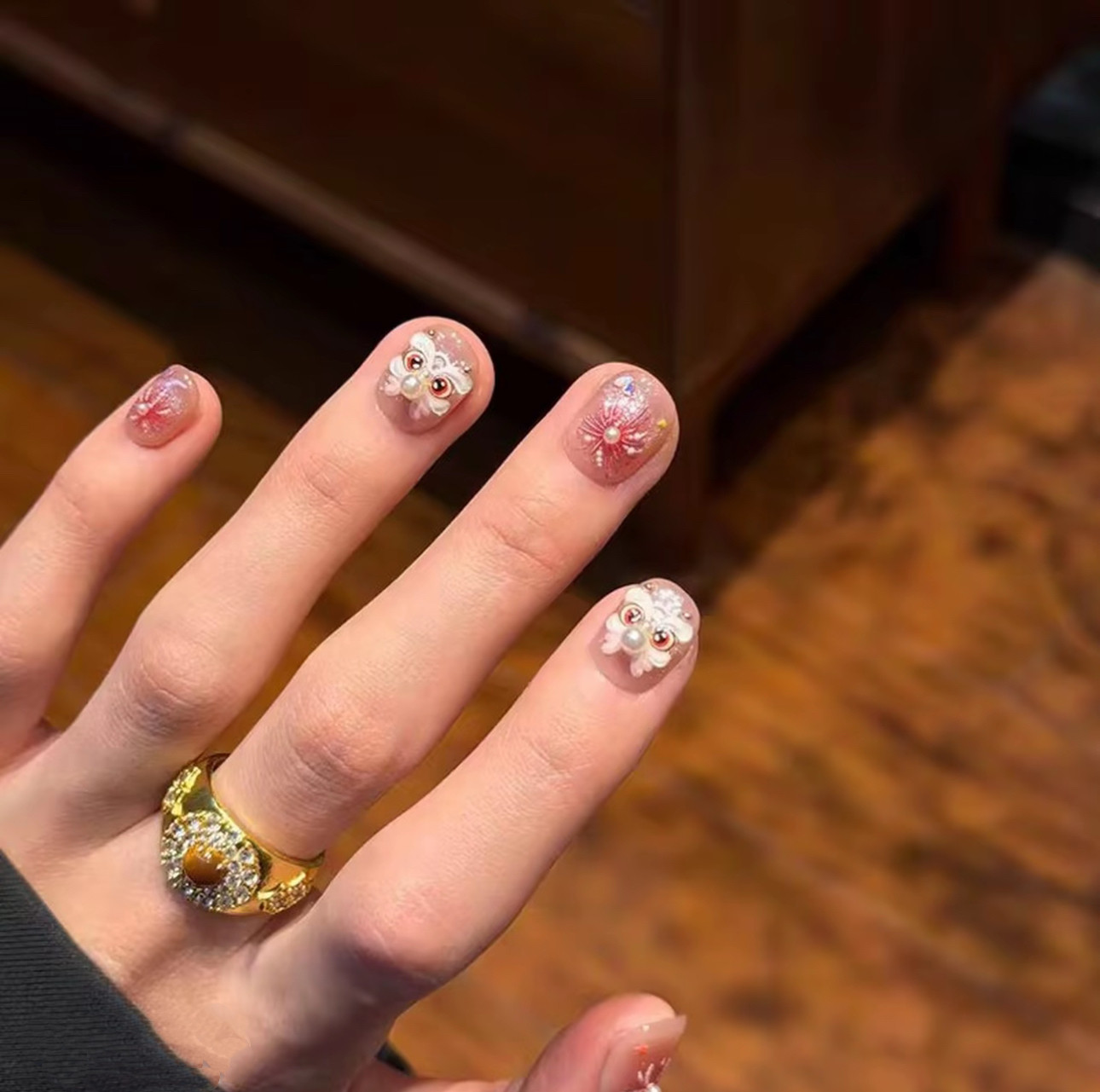 【樱花醒狮】新年裸色手工穿戴甲短款粉色可爱醒狮显白美甲穿戴甲,彩妆/香水/美妆工具,穿戴甲/甲片,淘宝优惠券,粉丝福利购,淘宝优惠卷