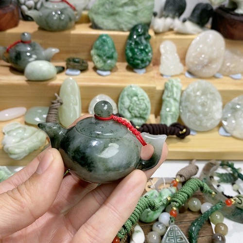 独玉手把壶