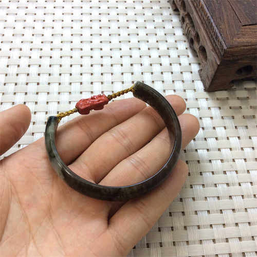 南阳独山玉半开口小清新玉石手镯