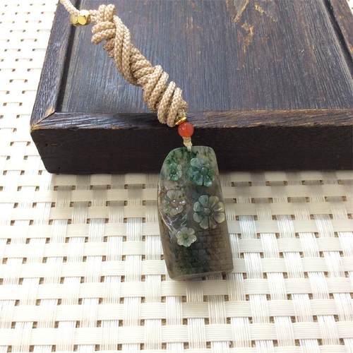 天然独山玉梅花吊坠玉佩挂坠玉坠