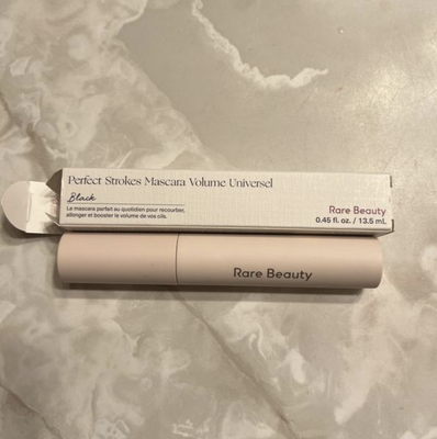 预*定Rare Beauty赛琳娜Perfect Strokes丰盈睫毛膏8/13.5ml 3ml