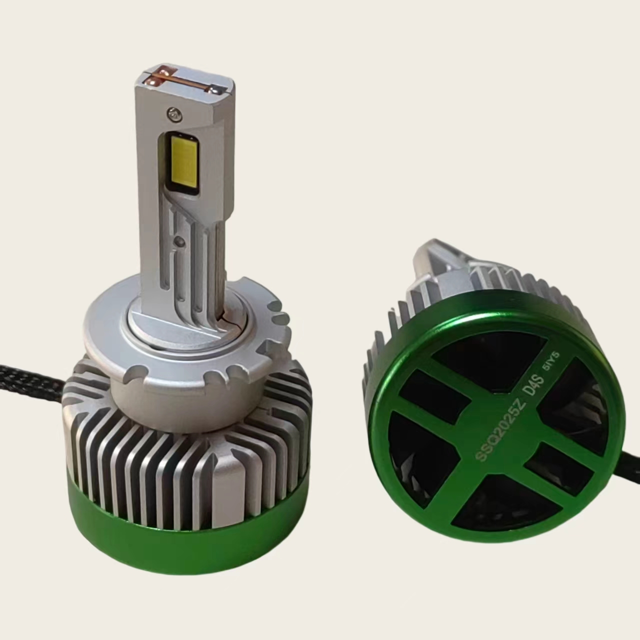 适用丰田锐志 皇冠 凯美瑞 普拉多埃尔法 D4S氙气灯泡改装LED大灯