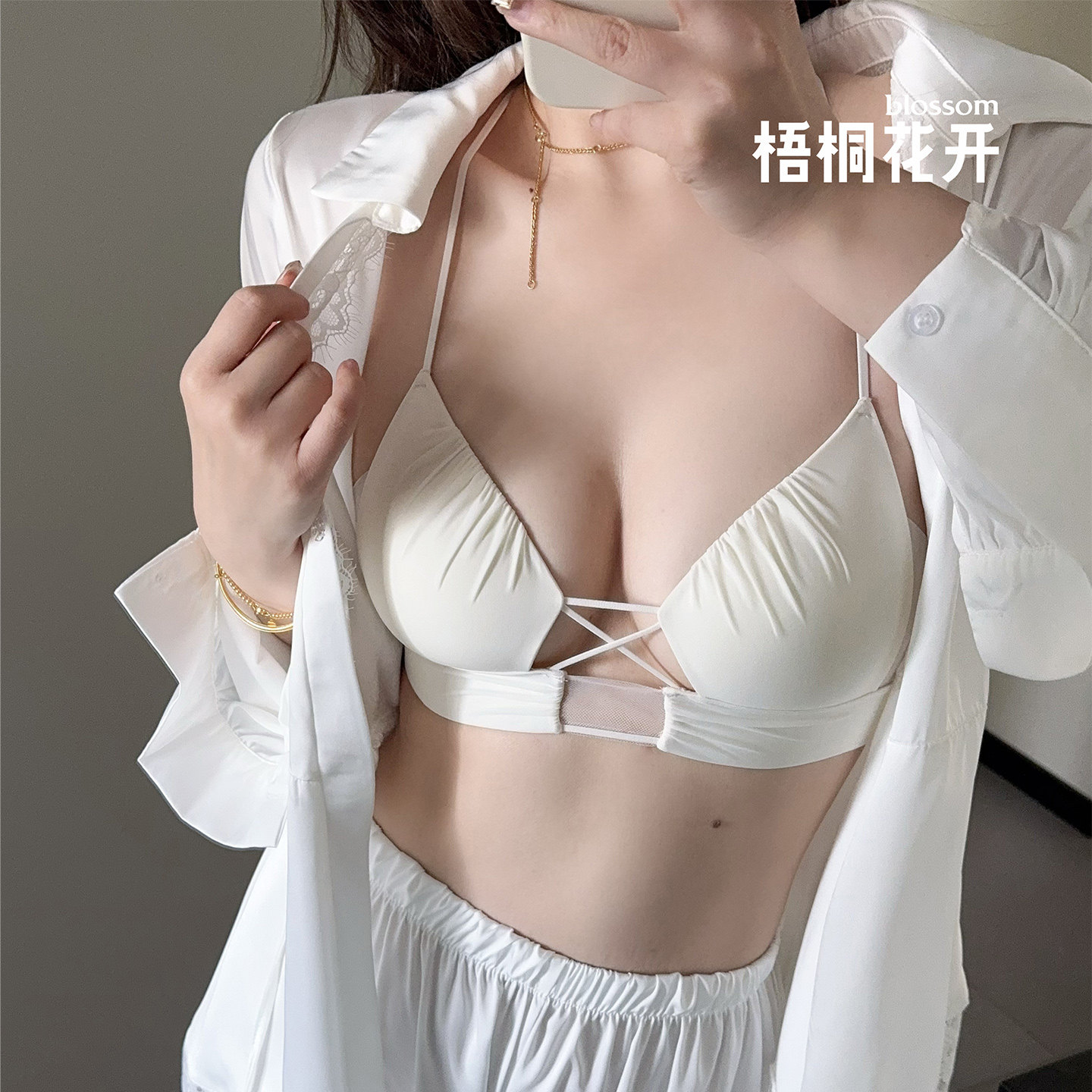 梧桐花开文胸无钢圈三角杯细肩带图片